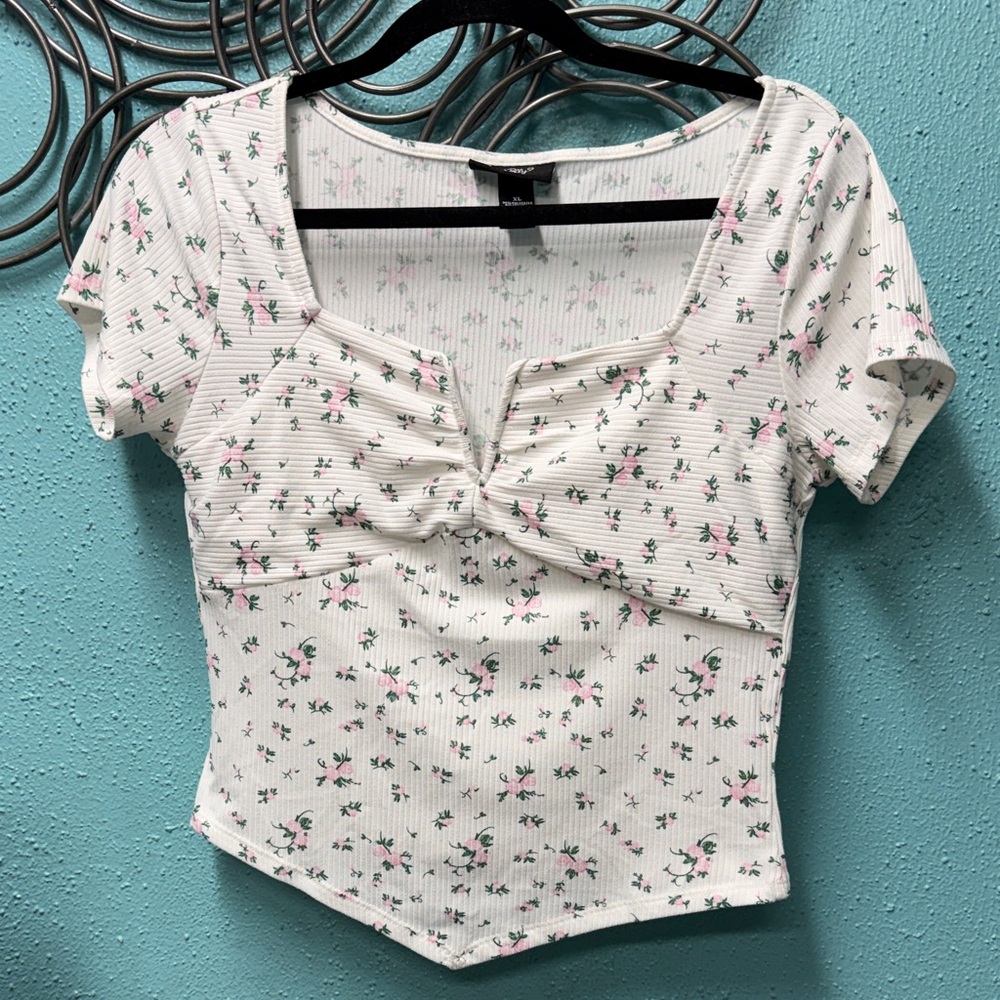 Just Polly Floral White Crop Top
